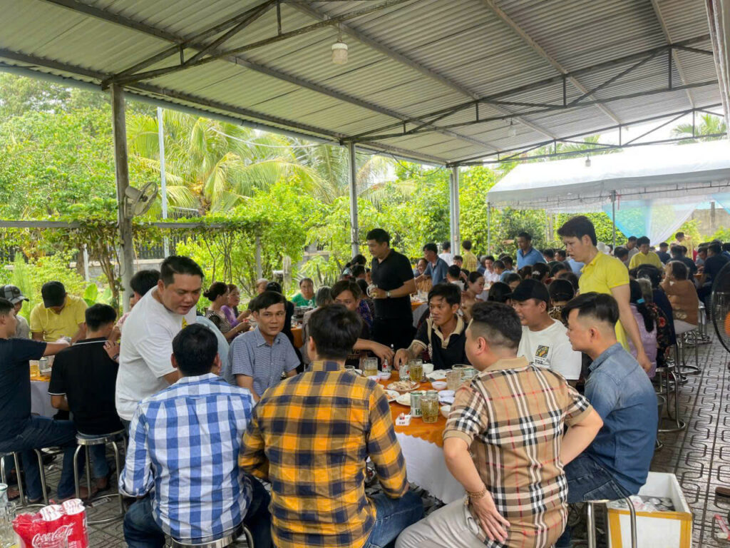 Dịch Vụ Nấu Tiệc Cưới Tại Nhà Trọn Gói Sang Trọng, Đẳng Cấp -