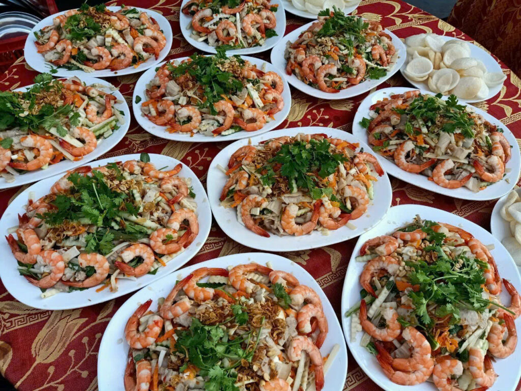Dịch Vụ Đặt Tiệc Tất Niên Trọn Gói Uy Tín, Chuyên Nghiệp -