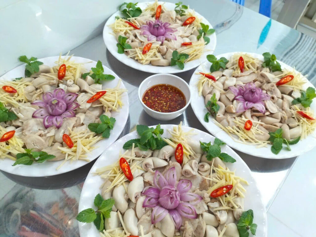 Dịch Vụ Đặt Tiệc Liên Hoan Công Ty Trọn Gói, Uy Tín -