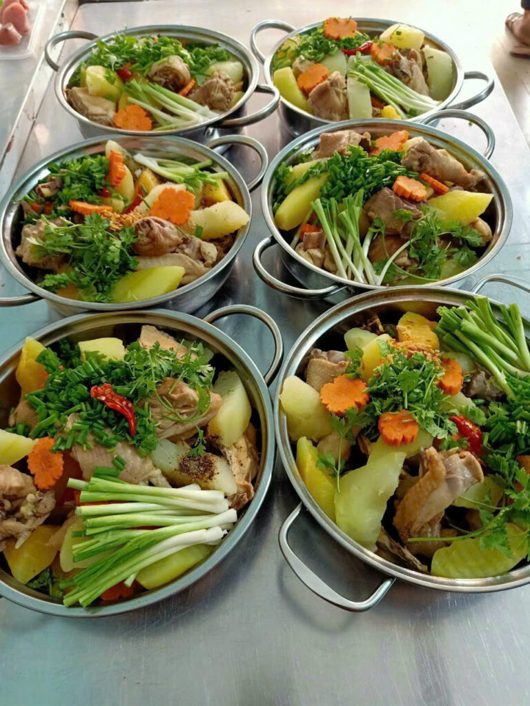 Dịch Vụ Nấu Tiệc Tại Nhà Trọn Gói, Uy Tín Tại TPHCM - Nấu Tiệc Tại Nhà Trọn Gói